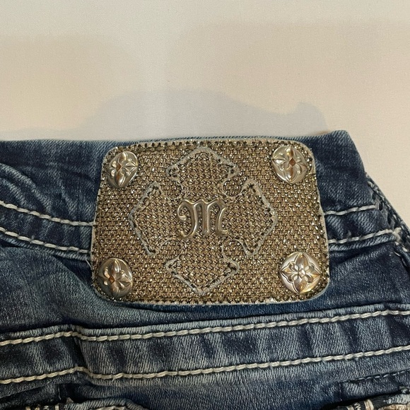 Miss Me Skinny Jeans MID RISE Stones Silver Details on Front and Back Pockets. - Picture 4 of 16